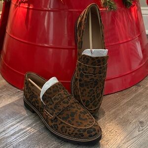 Blondo Lugged Waterproof Penny Loafer Leopard Print Women’s Sz 10